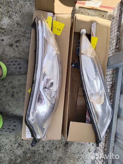 Фары на Nissan Juke