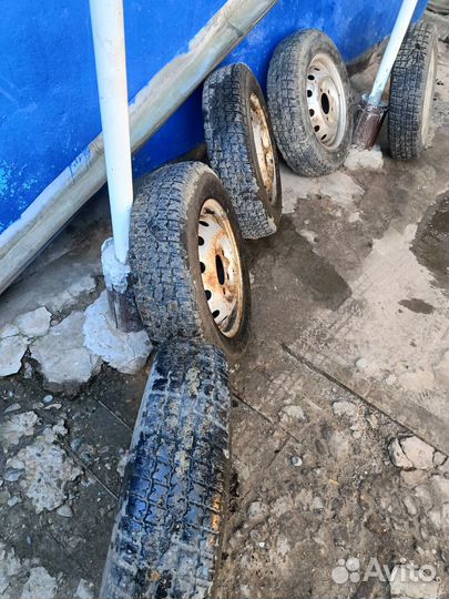 Диски с резиной на ниву