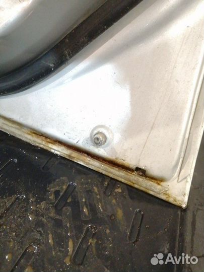 Дверь передняя правая Hyundai Elantra XD G4ED 1