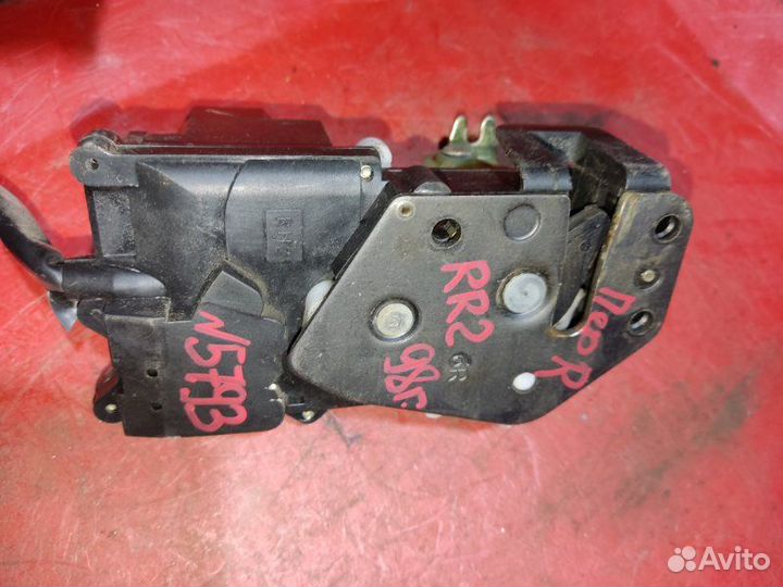 Замок двери передний правый Land Rover Range Rover