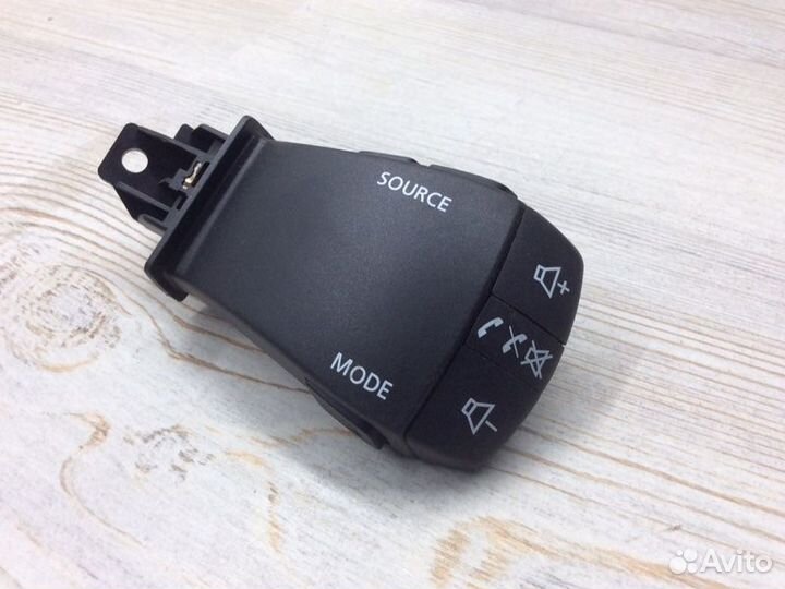 Переключатель подрулевой управления магнитолой