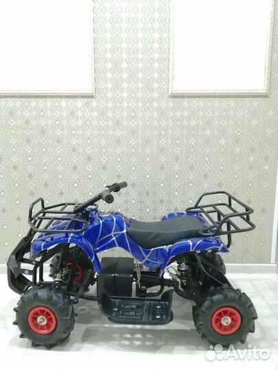 Детский квадроцикл на аккумуляторе