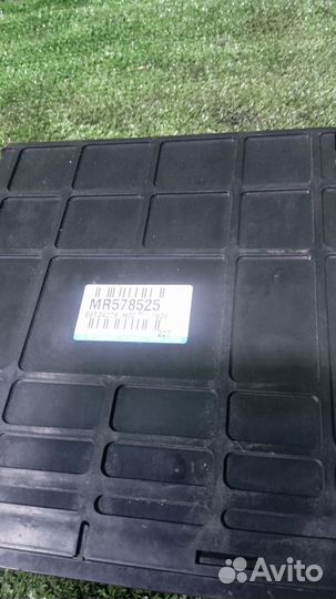 Блок управления двигателем Mitsubishi Lancer Cedia