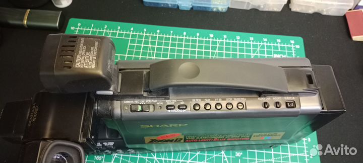 Видеокамера кассетная VHS Sharp VL-SX80s из 90-х