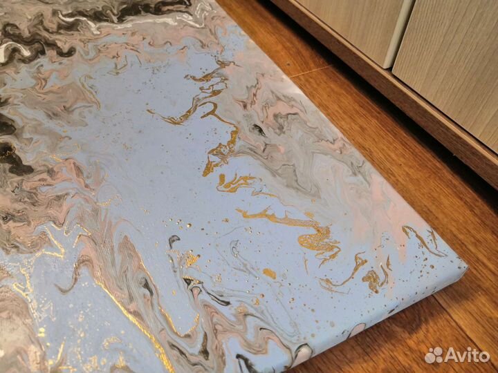 Интерьерная картина украсит любой интерьер