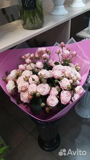 Кустовые розы высокие