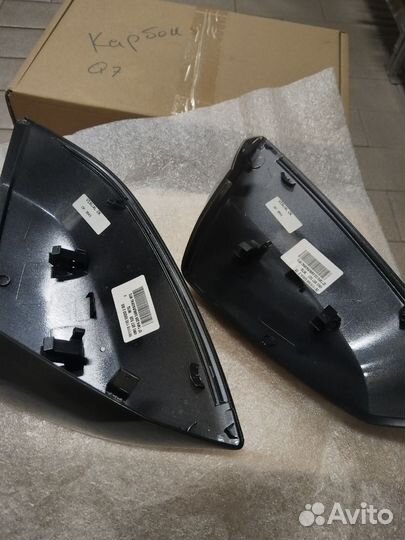 Крышка зеркала правая Q7 4M