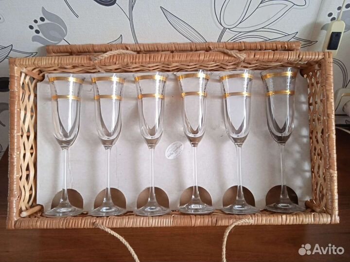 Подарочный набор, редкие фужеры ручной работы