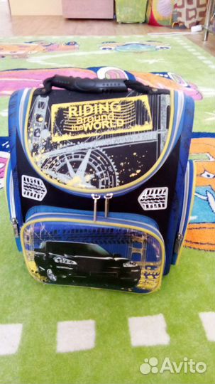 Школьный рюкзак