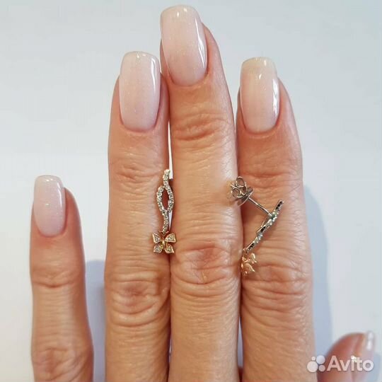 Золотые серьги с бриллиантами