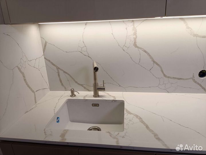 Столешница из кварцевого агломерата