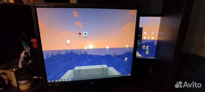 Монитор LG Flatron L1942SE