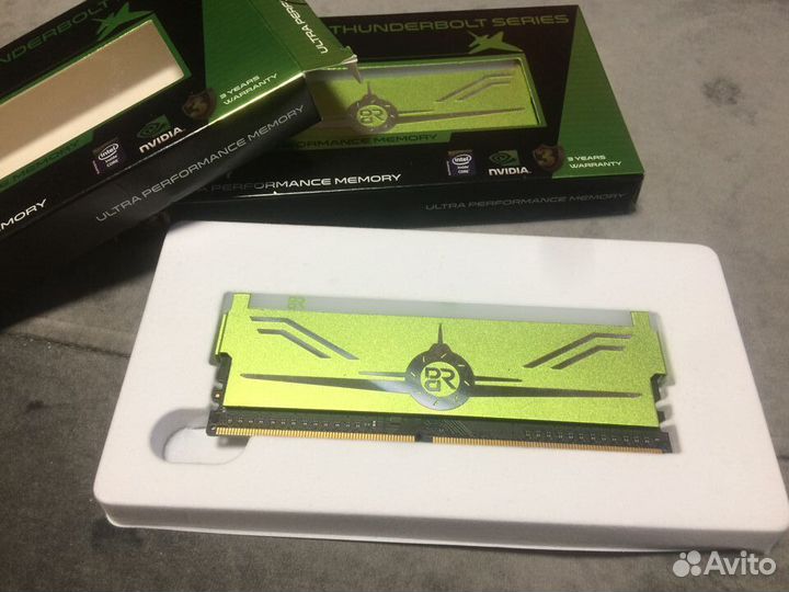 Оперативная память ddr4 16gb 4200Мгц