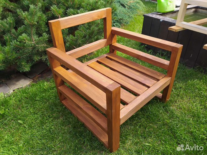 Мебель деревянная для улицы и дома
