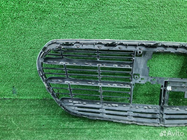 Решетка радиатора Mercedes-Benz S-Class