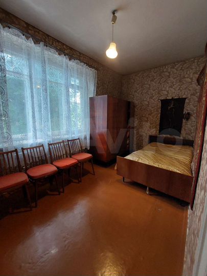 2-к. квартира, 40 м², 2/4 эт.