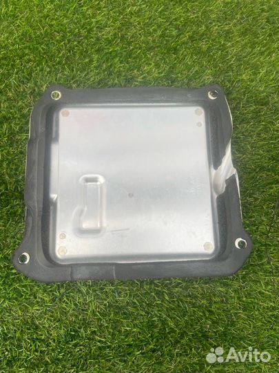 Модуль управления двери передней правой Tesla