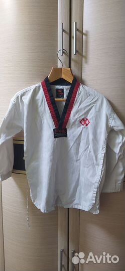 Продам форму для тхэквондо