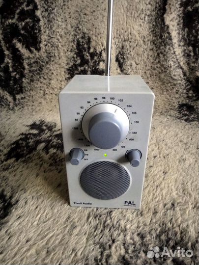 Радиоприемник Tivoli Audio PAL