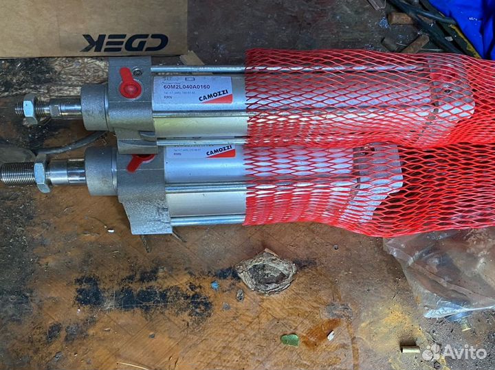 Пневмоцилиндр camozzi