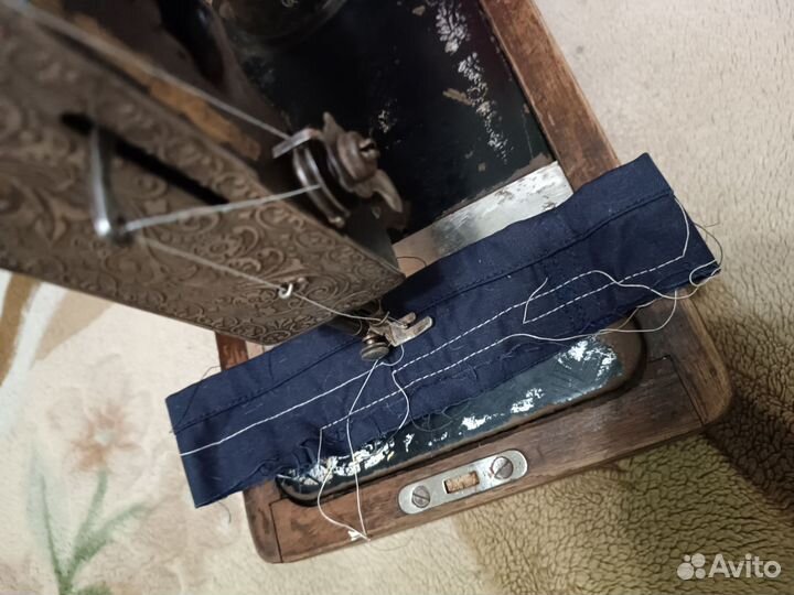 Швейная машина Singer