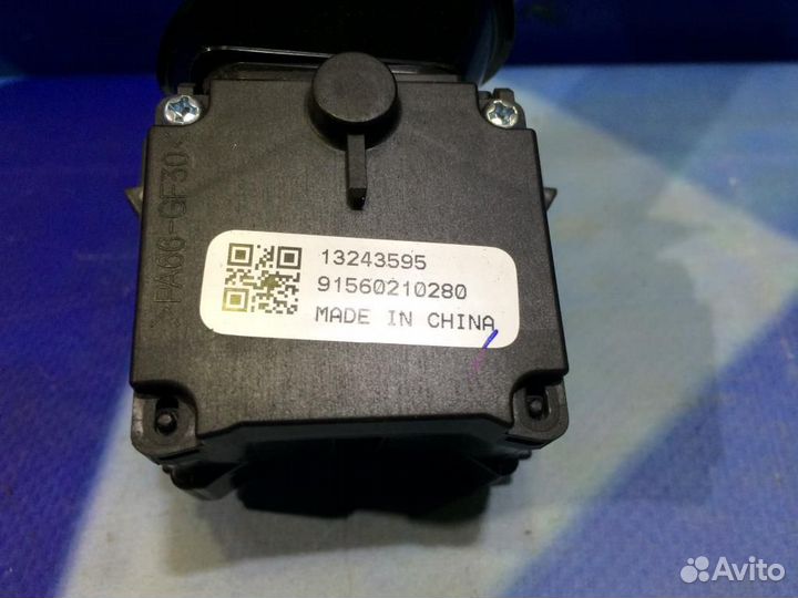 Подрулевой переключатель правый Шевроле Круз 300