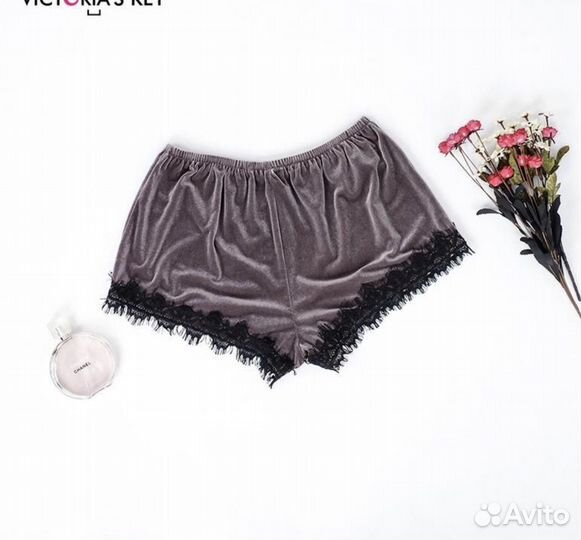 Шортики вельветовые новые