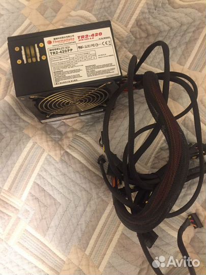 Блок питания Termaltake TR2-420 новый