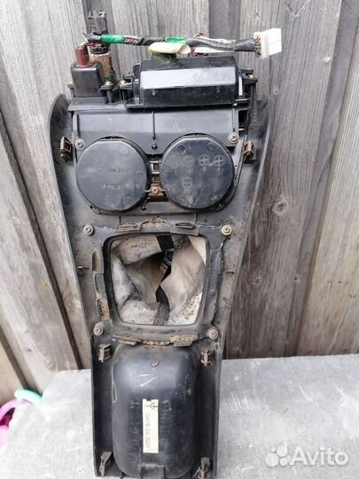 Подлокотник, кансоль