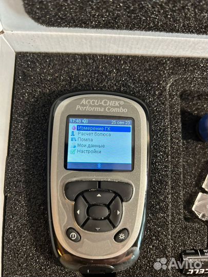 Помпа акку чек Accu check Combo