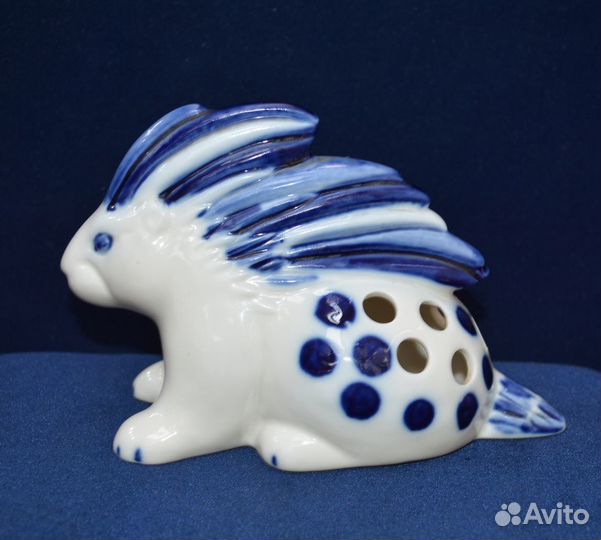Фарфоровая статуэтка- дикобраз. лфз