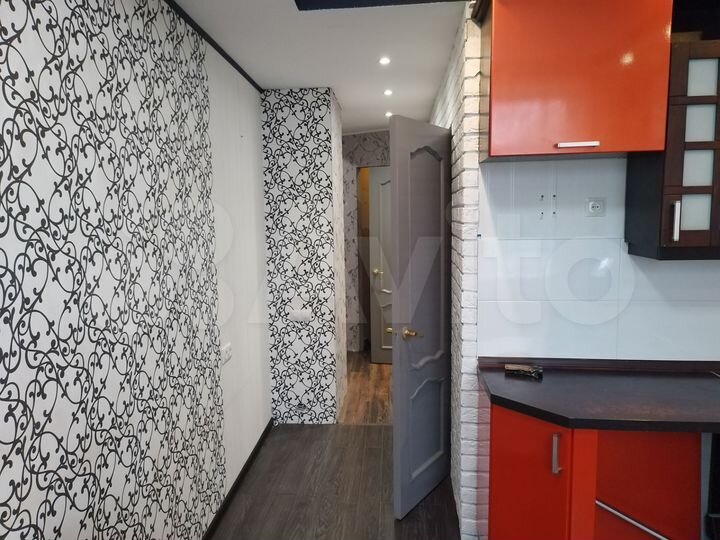 2-к. квартира, 54 м², 4/4 эт.