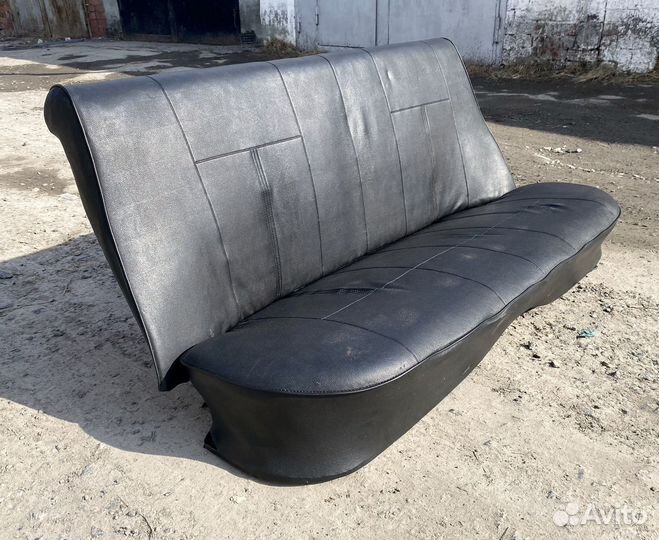Задний диван Ваз 2105-2107, кожзам чёрного цвета