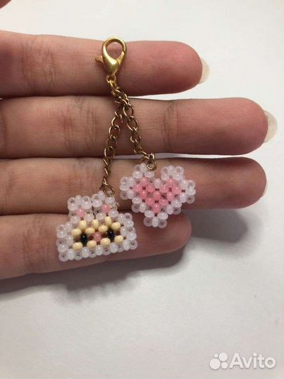 Украшения,фигурки ручная работа из бисера