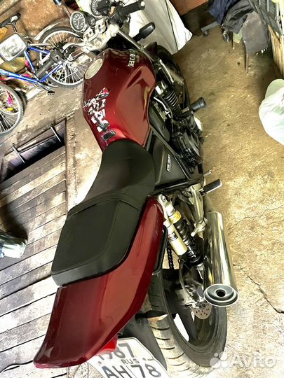 Продается мотоцикл Honda cb 400 sf