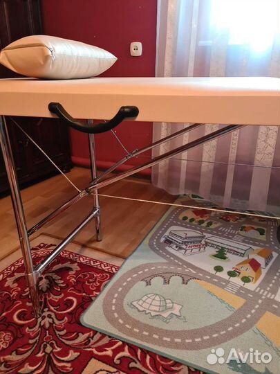 Косметологическая,массажная кушетка,новая