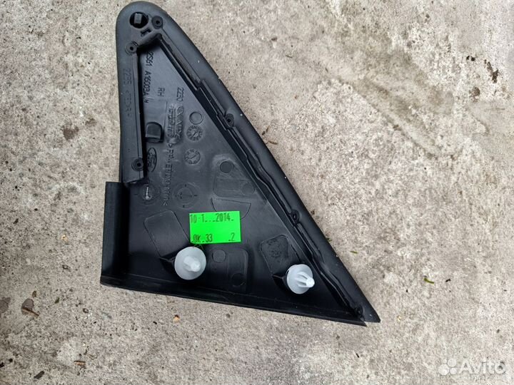 Молдинг двери Ford Fusion