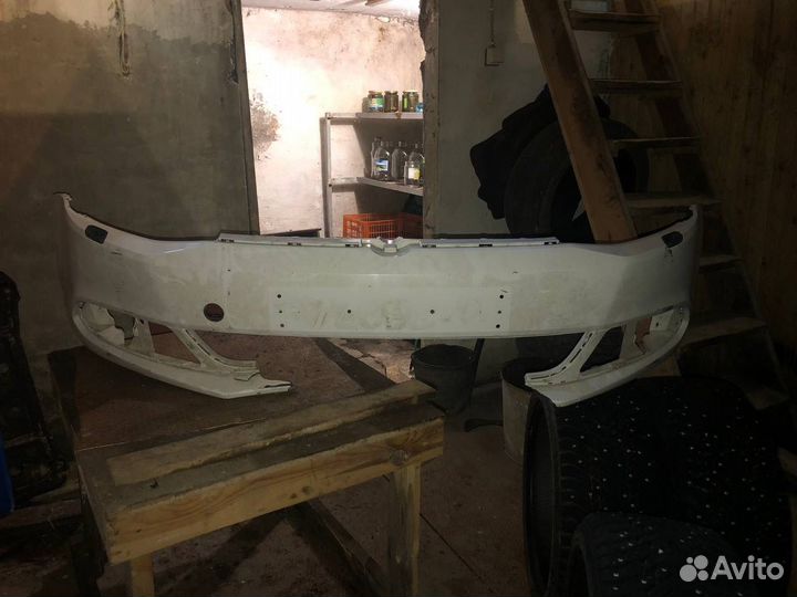 Продам бампер Jetta 6 до рест
