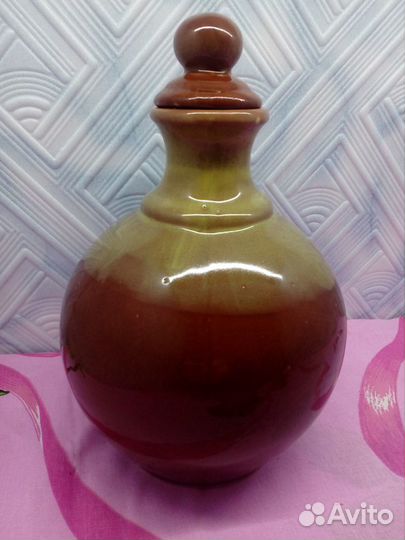 Глиняный кувшин