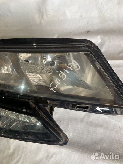 Передняя правая фара Skoda Kodiaq