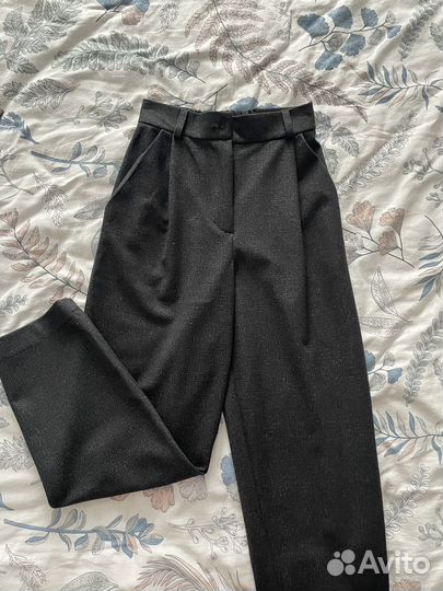 Брюки бананы