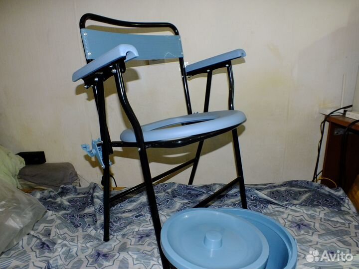 Санитарный стул неиспользованный