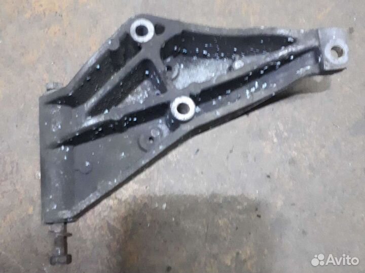 Кронштейн гидроусилителя ауди 80б4 audi 80b4