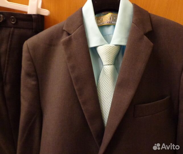 Школьный костюм 