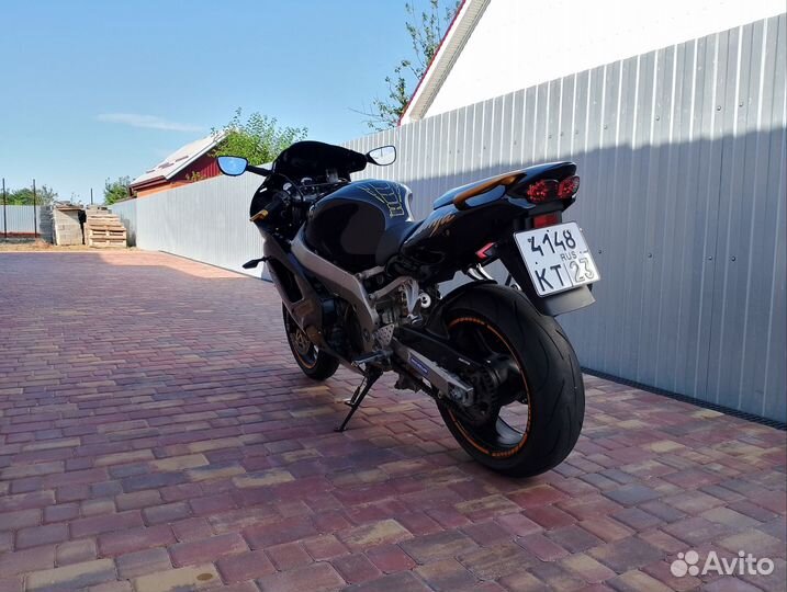 Kawasaki zx9r