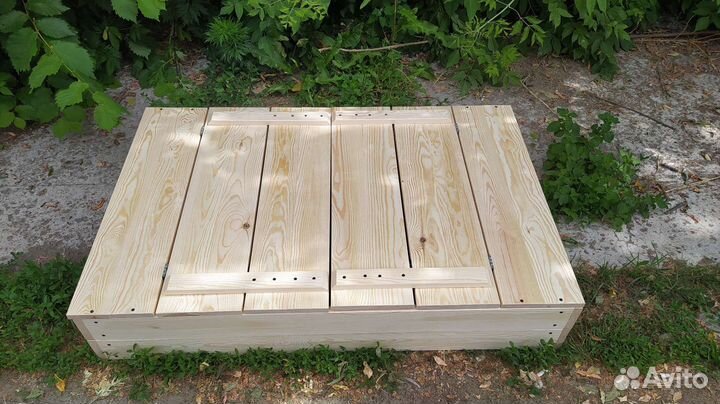 Детская песочница с крышкой