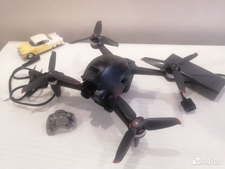 Dji fpv (тушка, зарядка, акб, лопасти)