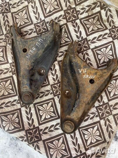 Рычаг передний Renault Logan 1