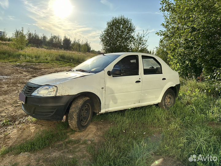 Renault Logan 1.4 МТ, 2012, битый, 250 000 км