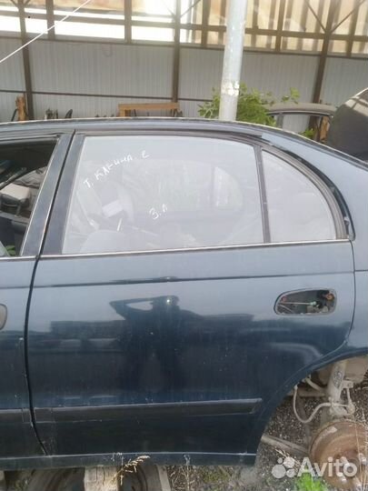 Дверь задняя левая на Toyota Carina E